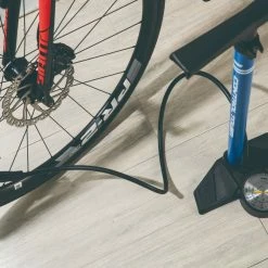 Pompe à Pied Control Tower 2 -Jersey Soldes 610000139 ControlTower2 MattGiantBlue 03